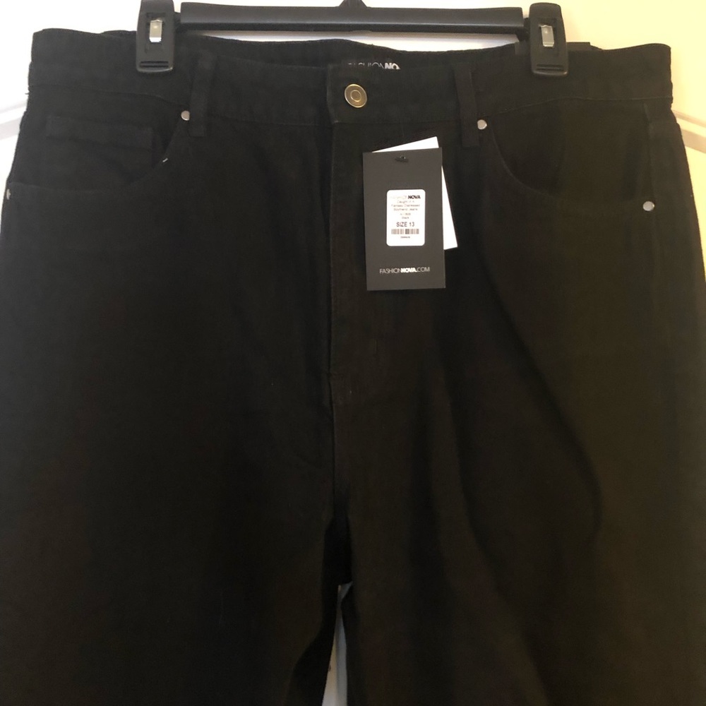New distressed boyfriend jeans from Fashionnova